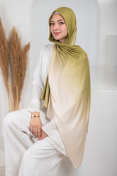 Kuwaiti Gradient Scarf